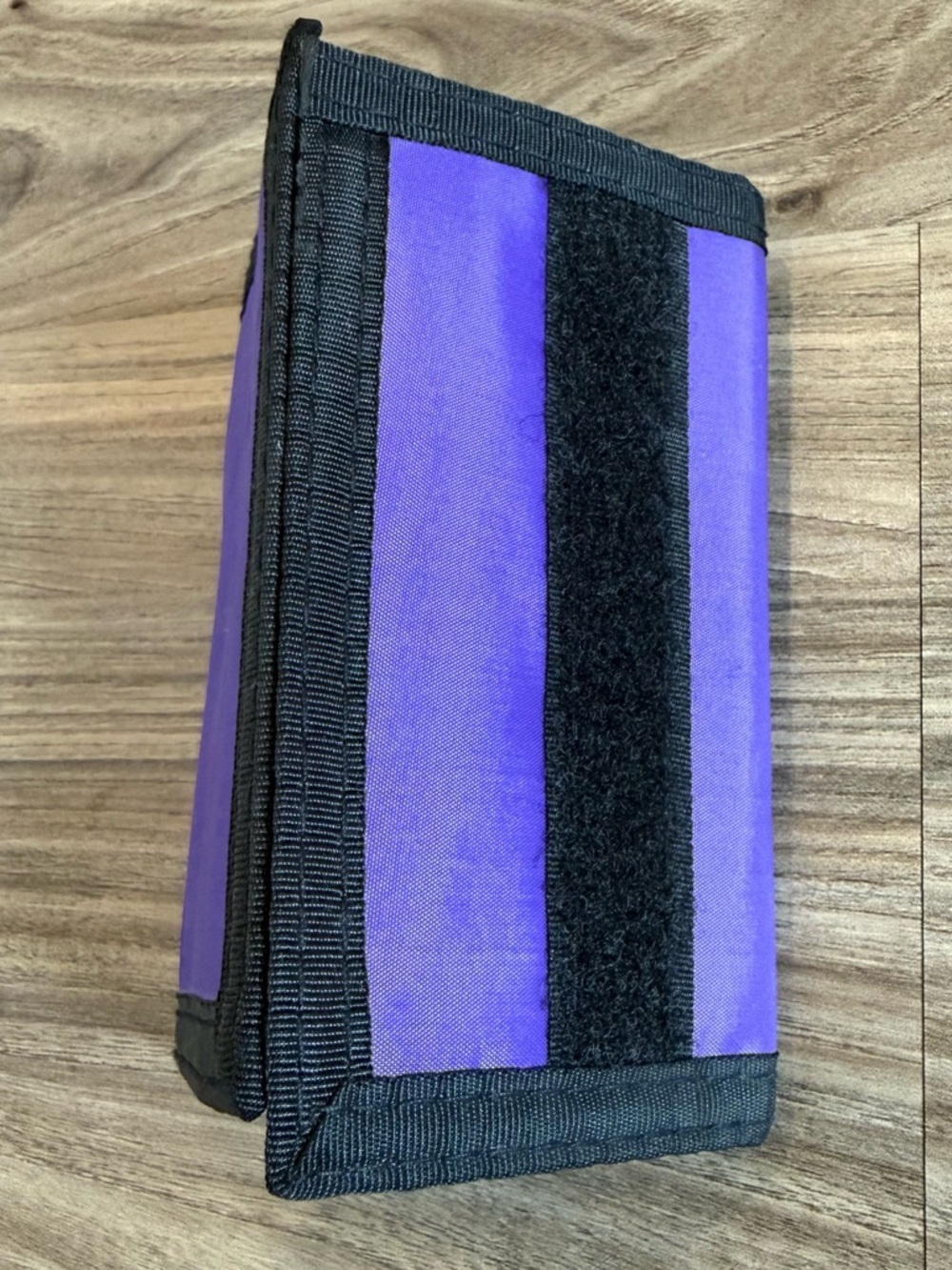 Northwestern Wildcats Purple Card Holder Keychain Wallet NCAA Fan Gift - Picture 7 of 7